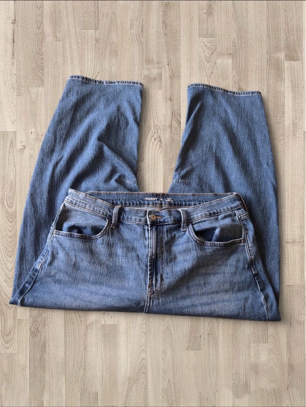 Old Navy WOW Barrel Leg High-Waisted Jeans